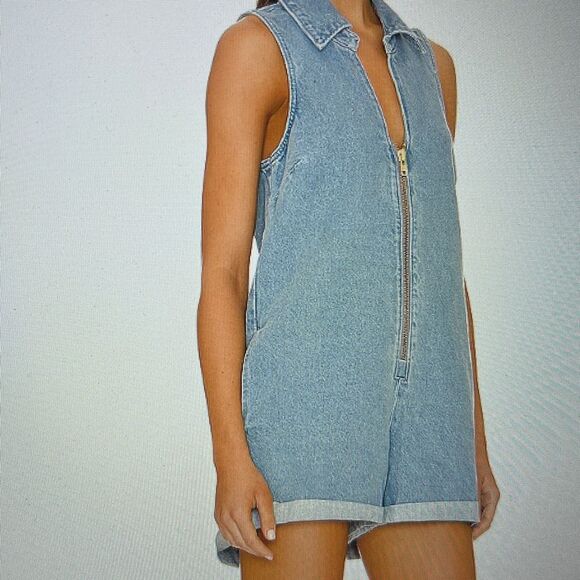 Show Me Your Mumu Reno Denim Romper in Blue Stream Size XXL - Picture 2 of 15